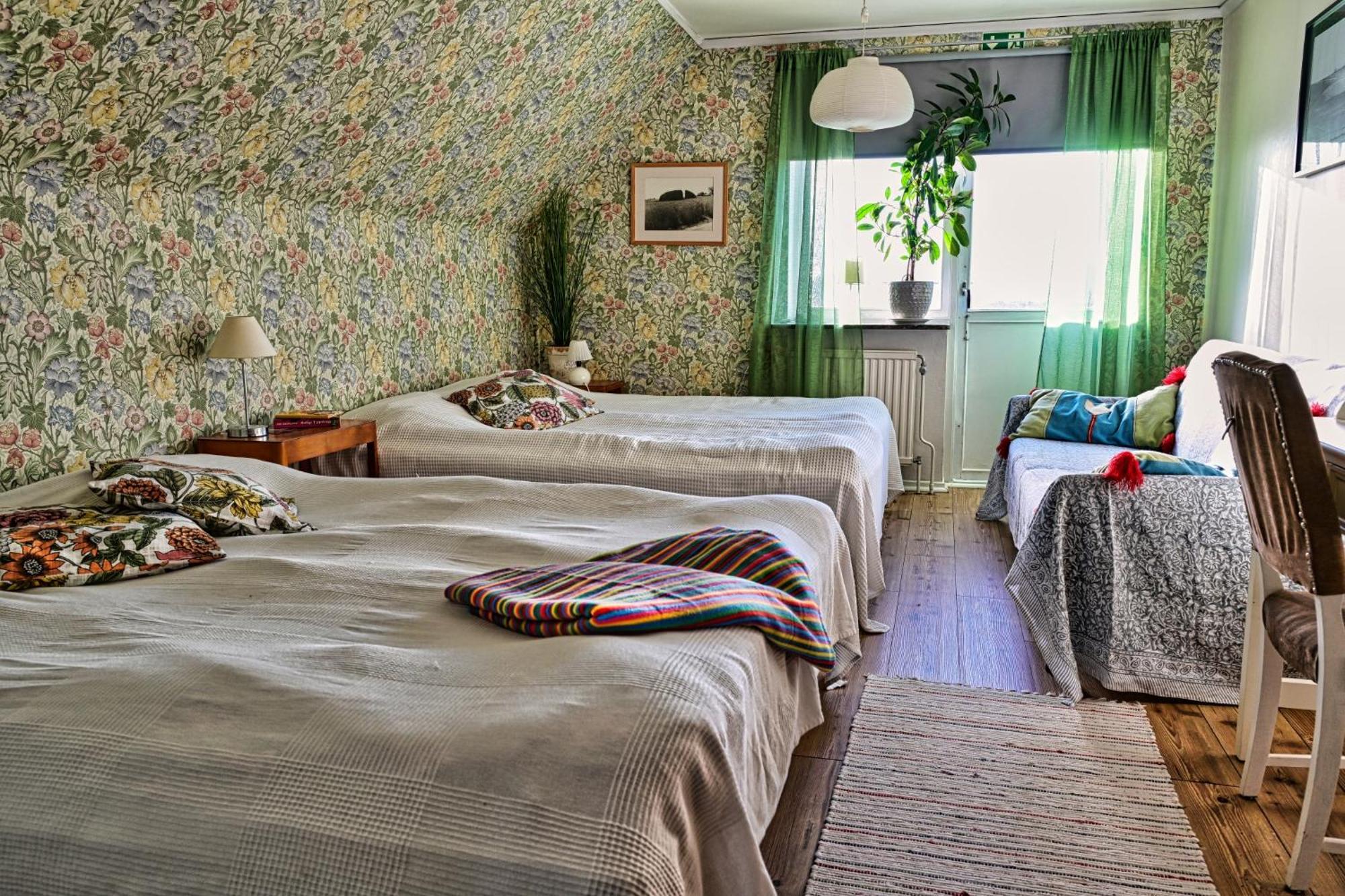 Bed And Books Pa Oesterlens Gaesthaerbaerge Glemminge Dış mekan fotoğraf